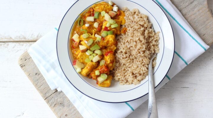 Bobosi nabirasini sikadi, nabirasi esa buvisini sikadi Bobosi nabirasini sikadi, nabirasi esa buvisini sikadi