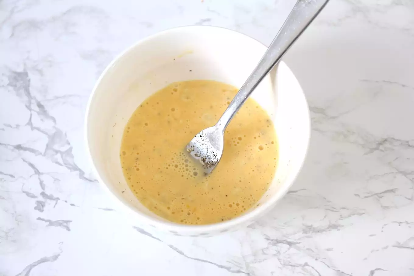 Pasta carbonara met chorizo en courgette Lekker en Simpel