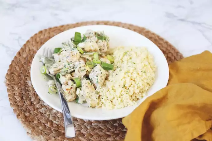 Kip met peultjes en champignons