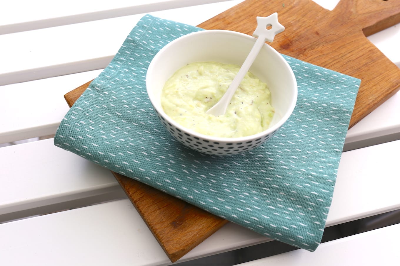 Yoghurt-avocado dip