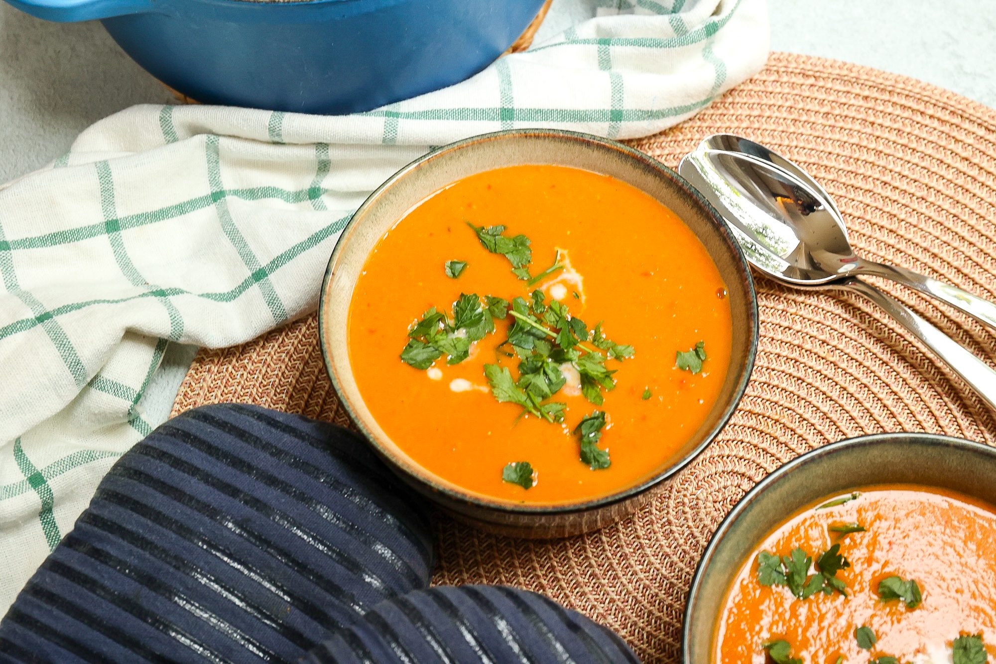 linzensoep met tomaat en paprika