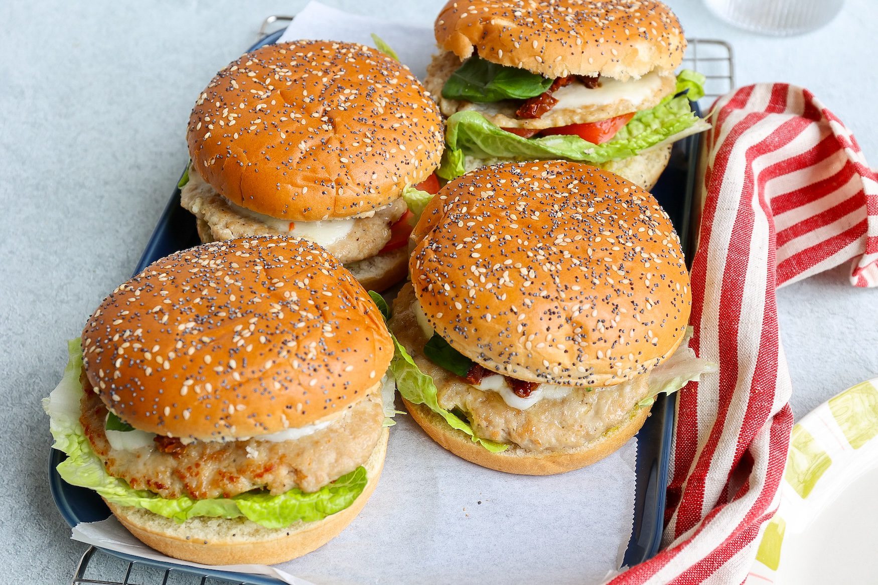 smashed kipburger met mozzarella